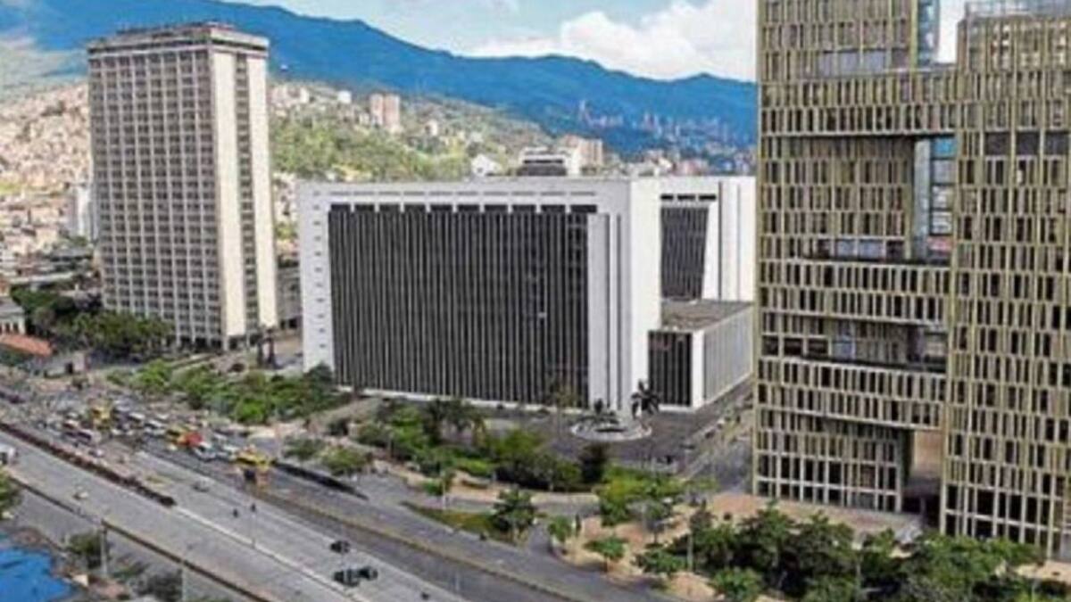 Medellín indemnizará una menor que se accidentó en un polideportivo