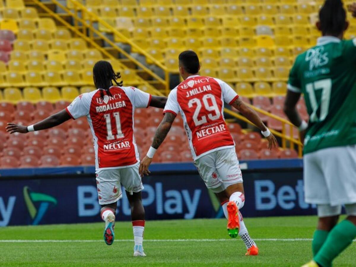 Hugo Rodallega se destapa ante el Cali y guía a Santa Fe a los ocho mejores