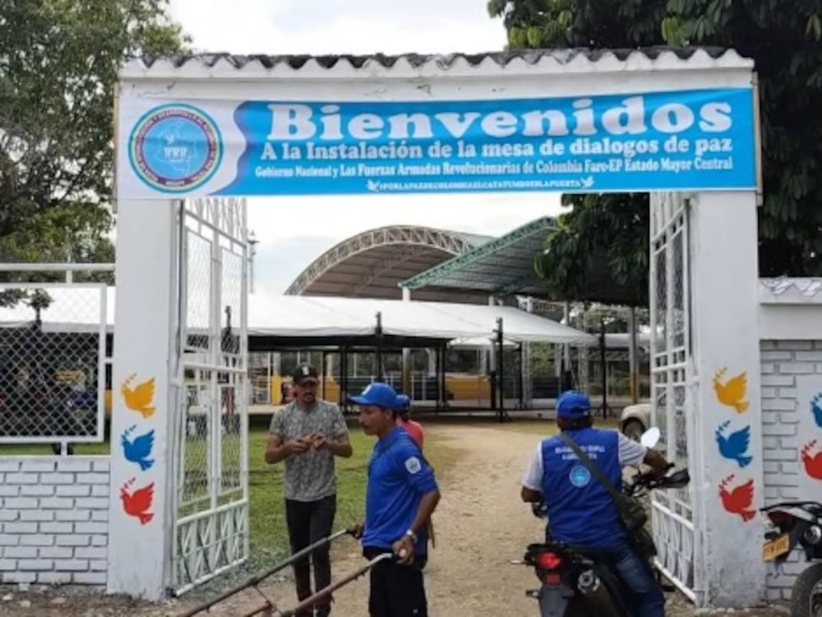 Gobernadores del país insisten en tener asiento en la mesa de conversación con el EMC