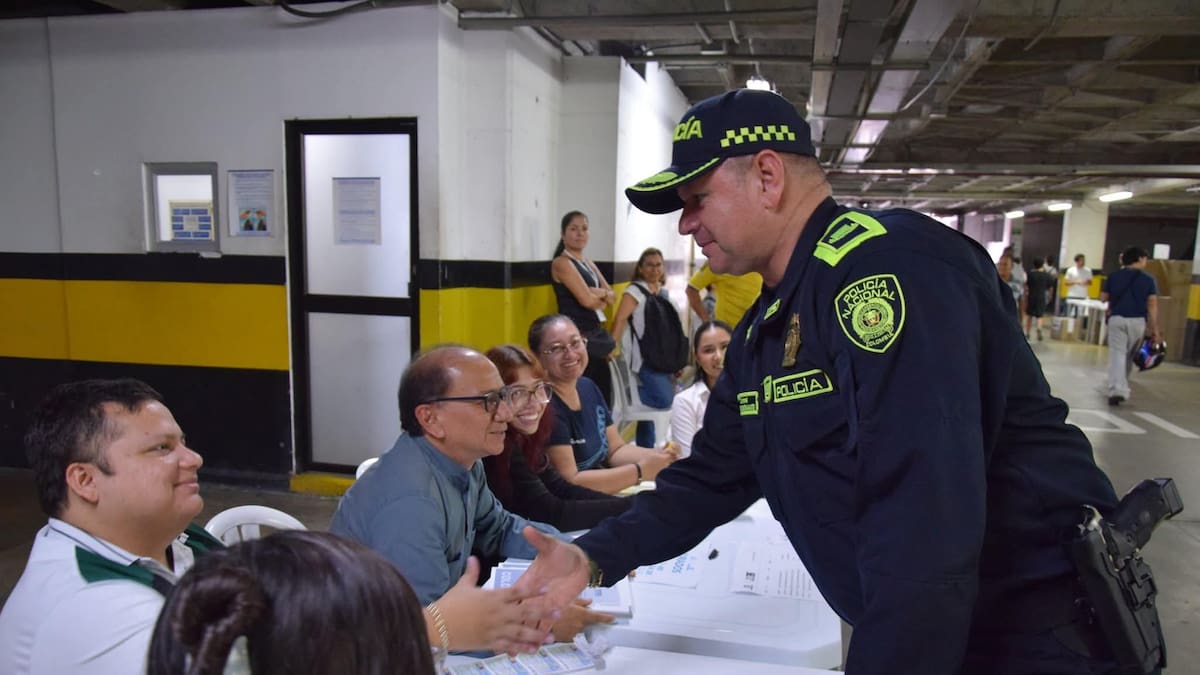 Coronel Carlos Mario Bustamante, comandante Policía, Quindío