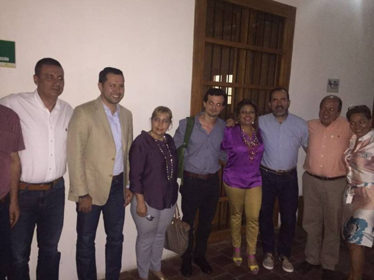 Alcaldía de Bucaramanga y concejales "firmaron la paz" en la Procuraduría