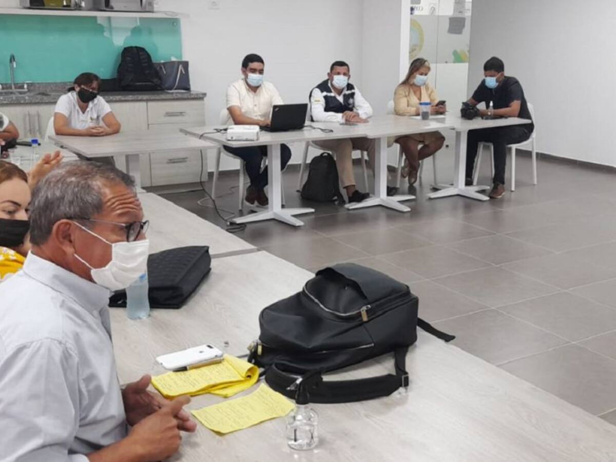 En Cartagena, Distrito continúa mesa de diálogo con motociclistas