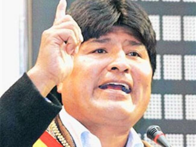 El presidente Evo Morales suspende operaciones de la DEA en Bolivia