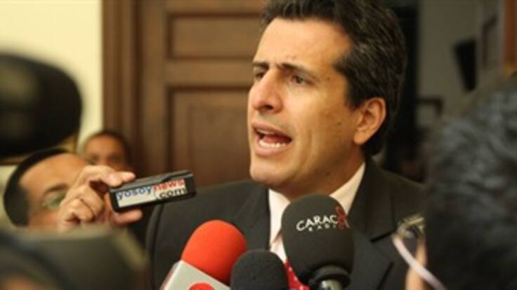 Senador liberal cuestionó que gabinete de Santos excluya a minorías