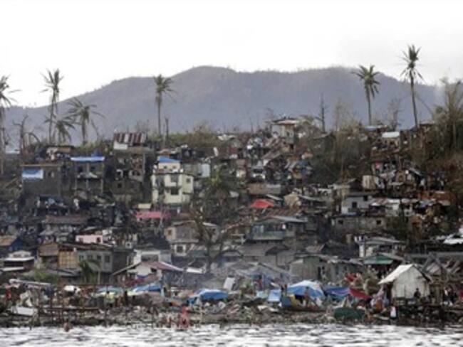 Filipinas culpa al cambio climático del tifón que devastó el país