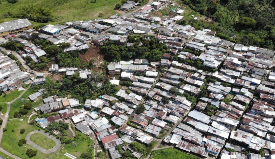 Viviendas en riesgo en El Danubio.
