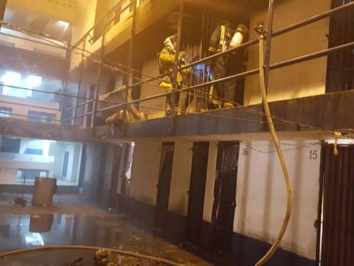 Investigan causas del incendio en la cárcel de varones de Manizales