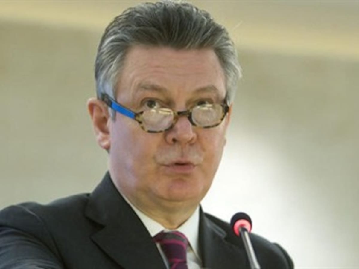 Comisario UE cree que TLC con Colombia y Perú impulsará la protección social