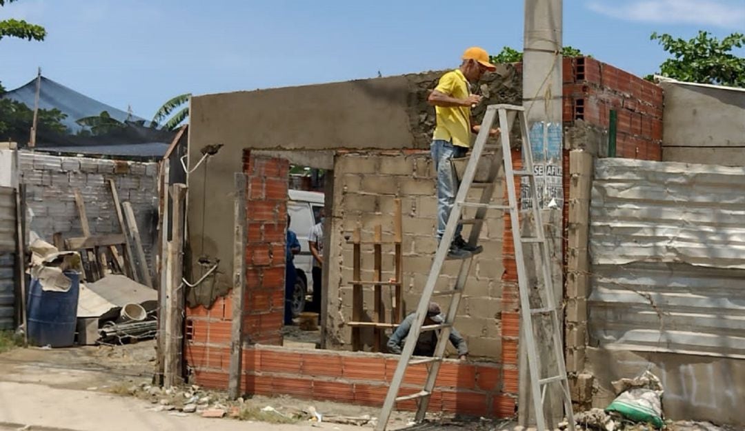 Al parecer violaba las normas urbanísticas al no contar con las debidas licencias de construcción