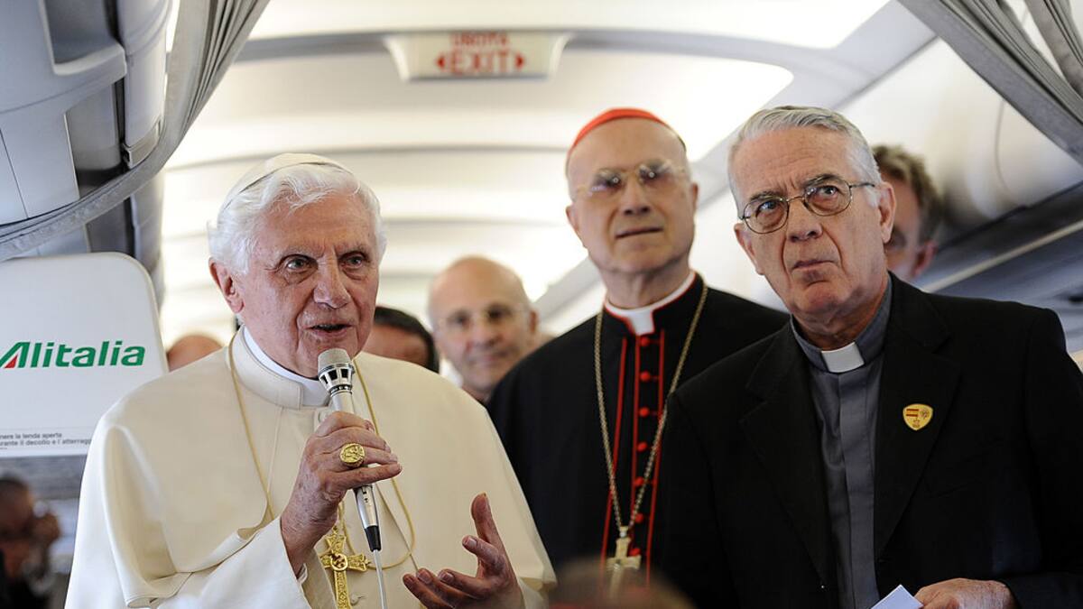 Federico Lombardi: Benedicto XVI fue un intelectual discreto y tímido