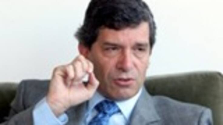 Precandidato Rafael Pardo: El gobierno utiliza más de 220 mil millones de pesos en comprar votos para el referendo reeleccionista