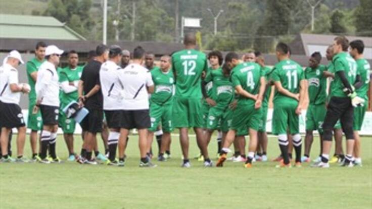 Farid Díaz y Daniel Bocanegra se perfilan como titulares ante Cali