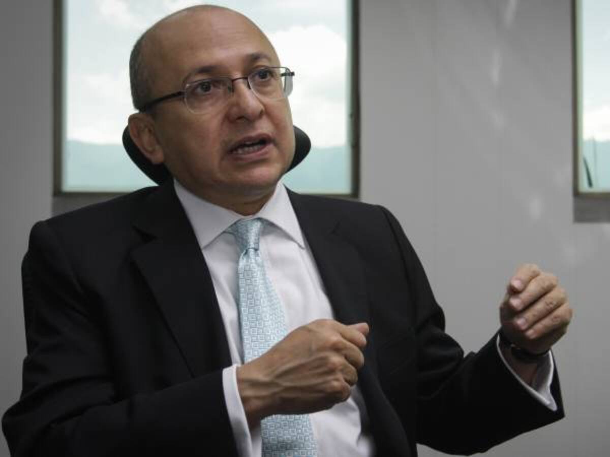 El fiscal debe respetar la ley