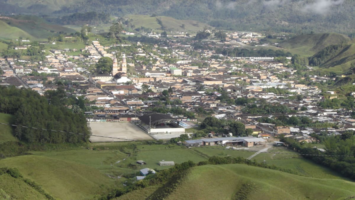 Clan del Golfo instaló explosivos que hirieron a contratista de Mineros S.A. en Anorí: gobernación