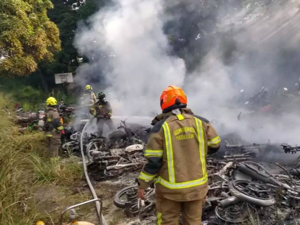 50 motos de los patios de Medellín fueron incendiadas en un acto vandálico