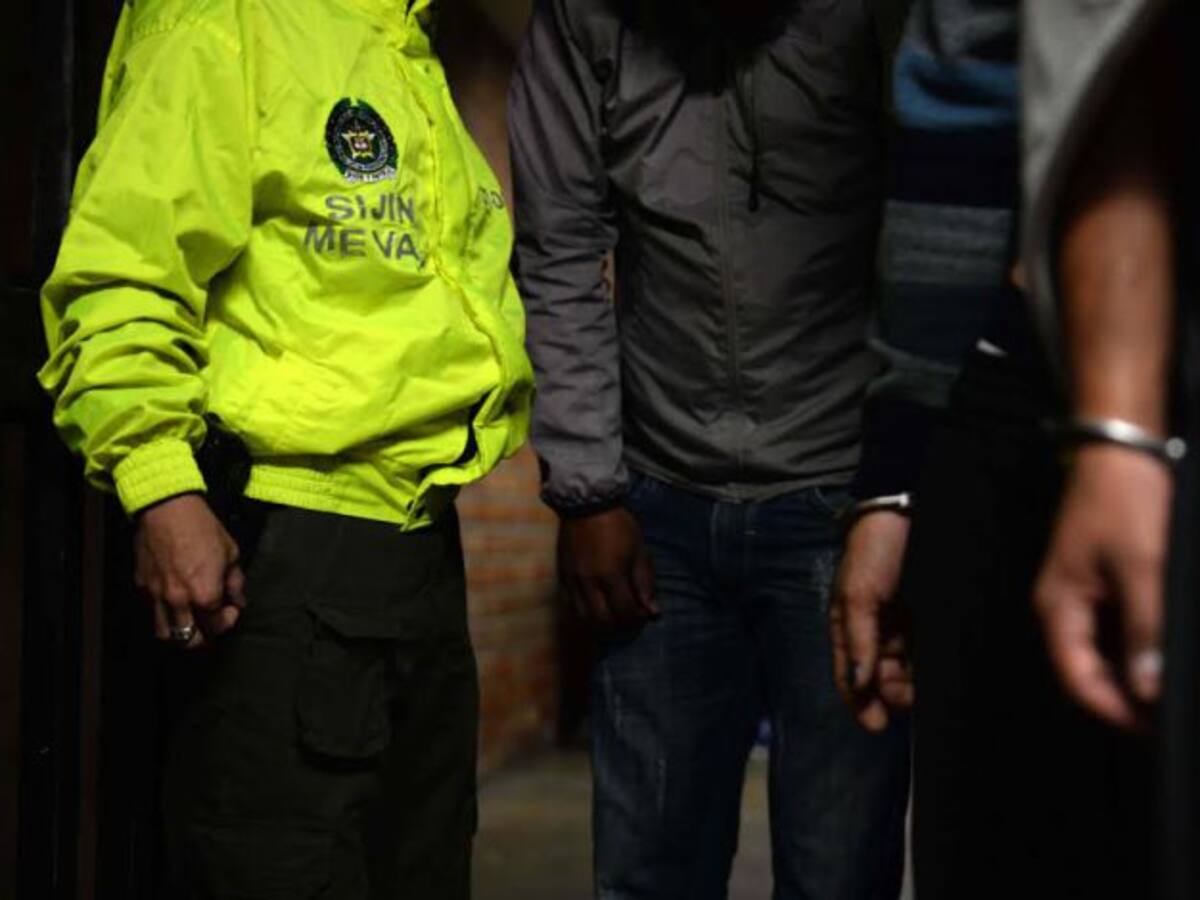 Aseguran a dos hermanos por homicidio de un menor en La Estrella