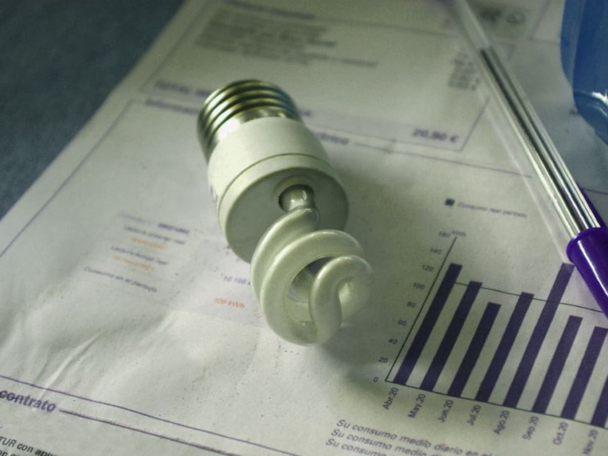 Regulación de tarifas de energía se verán en noviembre