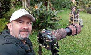 Mauro Ossa comparte su amor por las aves con su esposa Niky Carrera Levy