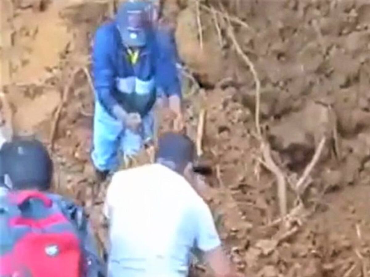 Fallecen dos personas tras ser atrapadas por un derrumbe en Cauca