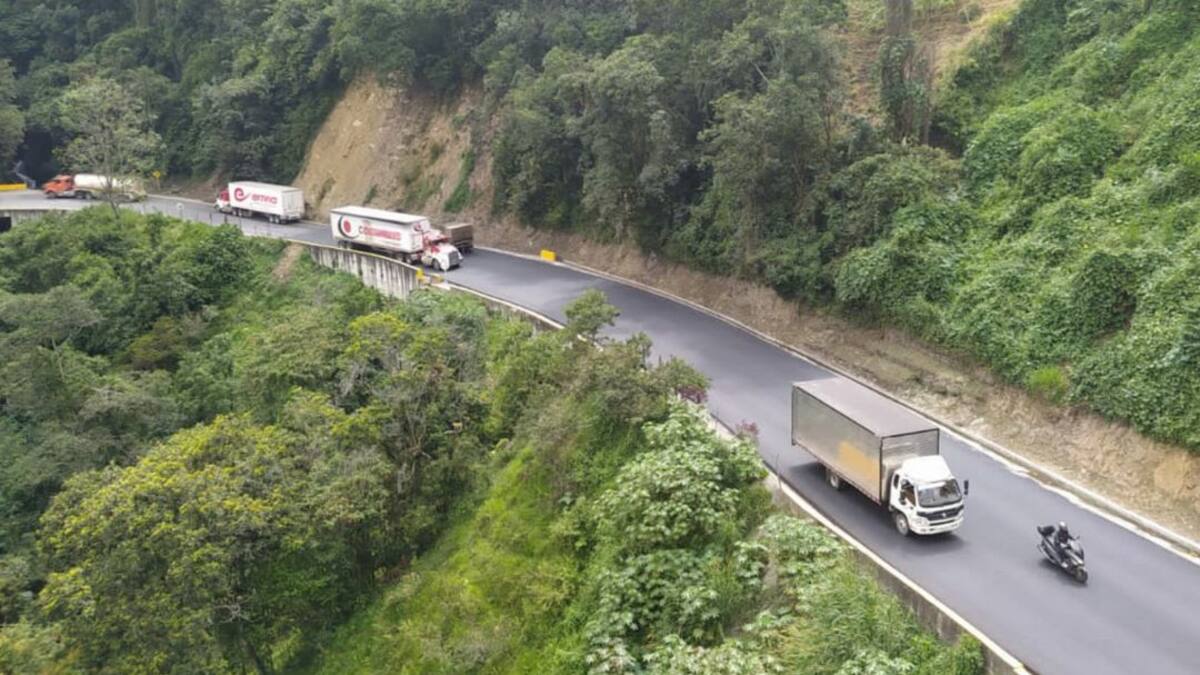Director de Invías, Juan Esteban Gil