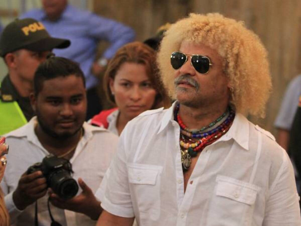 Taxistas indignados por publicidad de Carlos 'Pibe' Valderrama a Uber