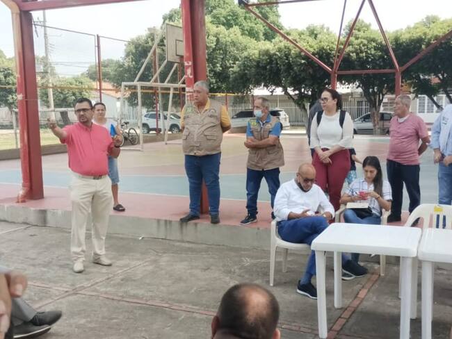 Plantean reorganizar paradero de transporte escolar en frontera
