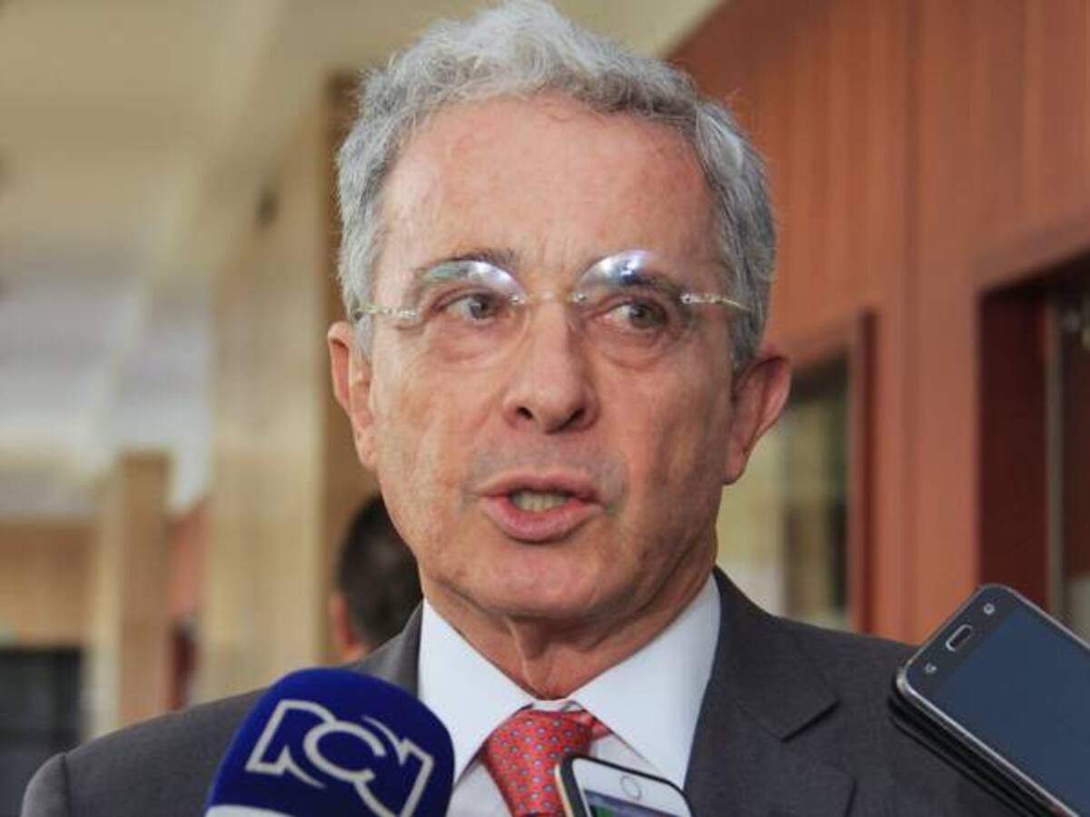 Fracasa conciliación entre Álvaro Uribe y el Colectivo de Abogados