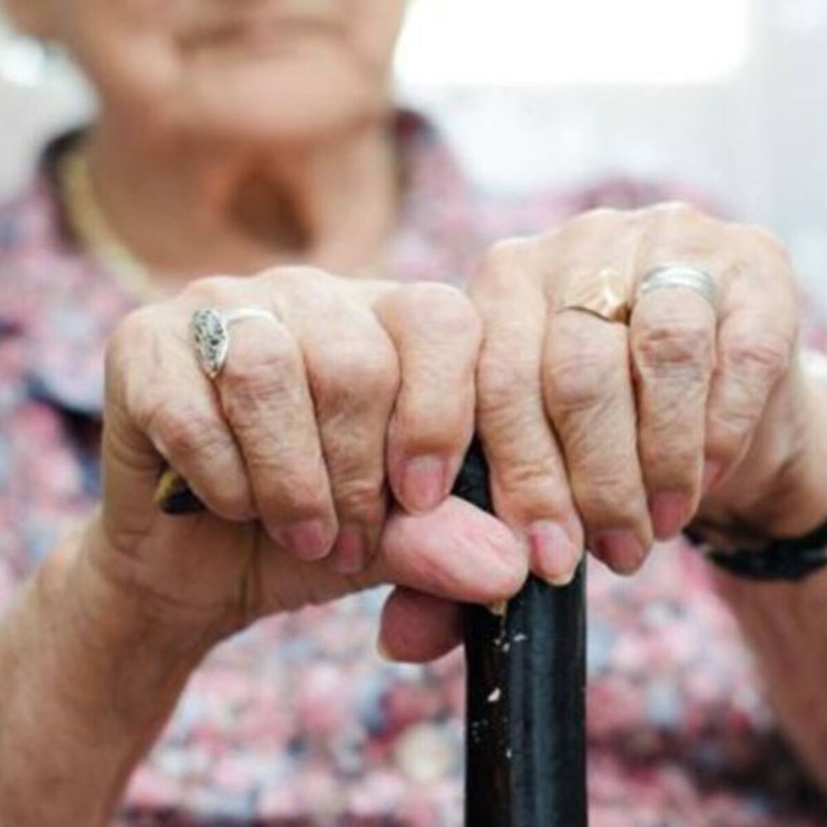 Campañas de prevención del COVID-19 para adultos mayores de Risaralda
