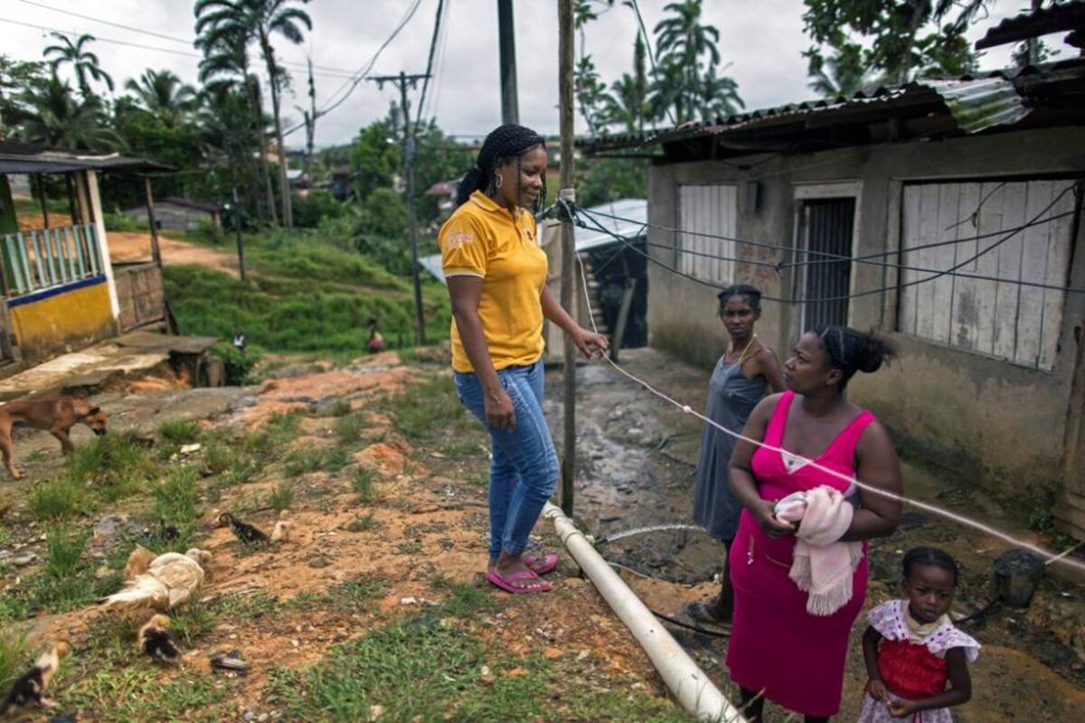 La red 'Mariposas de Alas Nuevas, Construyendo Futuro' es la primera organización colombiana en ganar el premio por atención a los desplazados de Buenaventura.