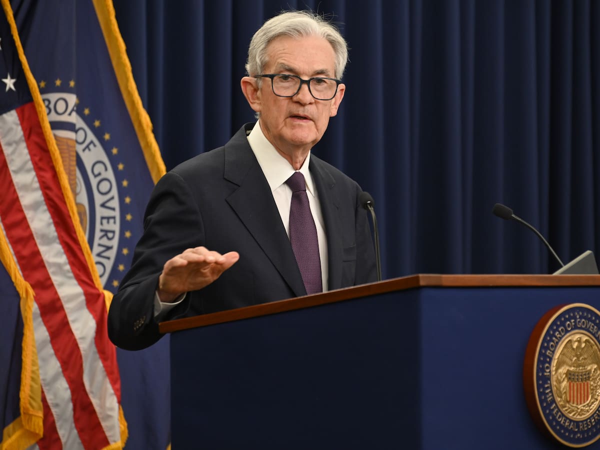 Reserva Federal mantiene tasas de interés y advierte sobre “repercusiones inciertas” de la guerra