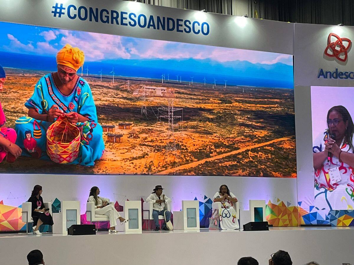 Comunidades aseguran que las empresas y sus proyectos no generan confianza