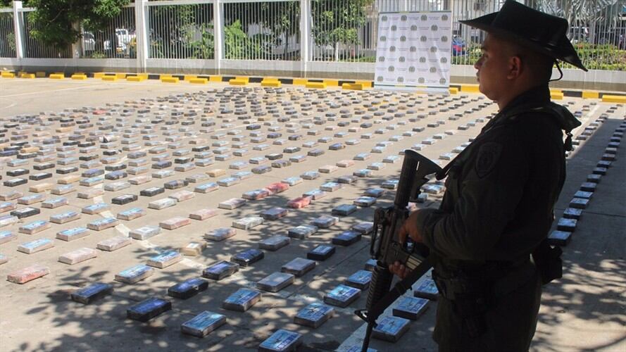Incautan 754 kilos de cocina del Clan del Golfo en el puerto de Cartagena. Foto: Prensa Policía de Cartagena