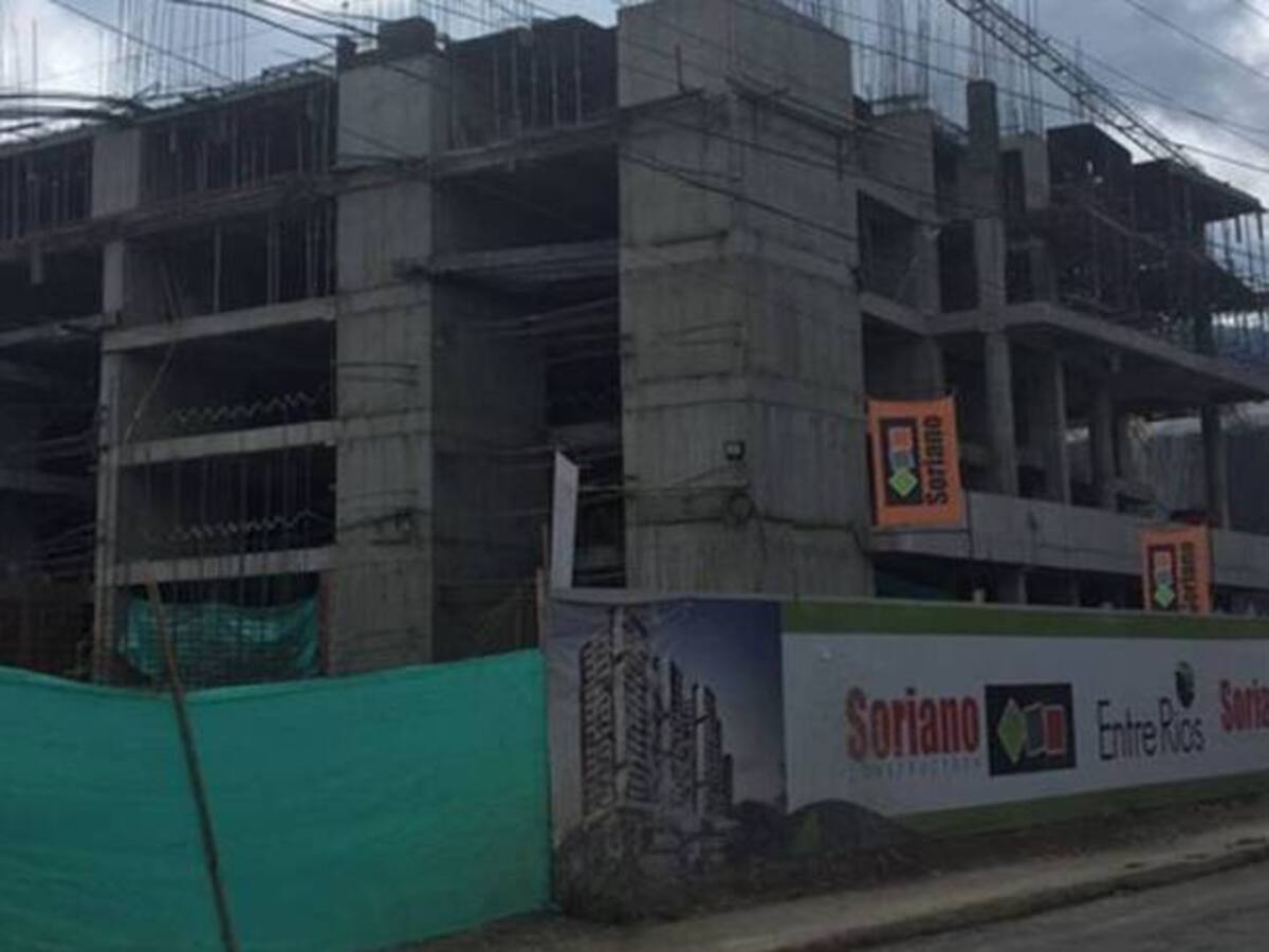 ¿A cuántas firmas constructoras la Superintendencia investiga en Armenia?