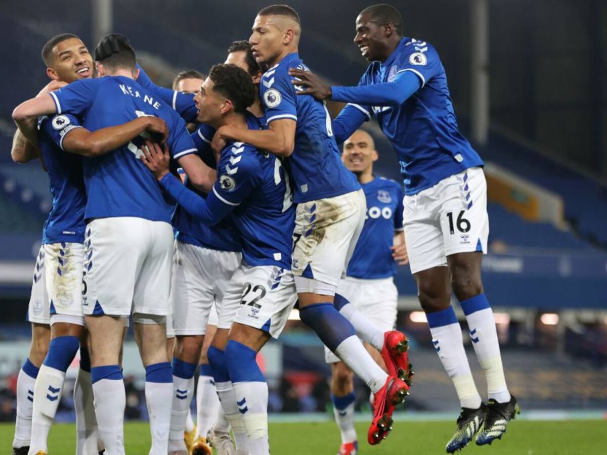 Sin James ni Mina, Everton volvió a ganar y se acercó a puestos de Europa