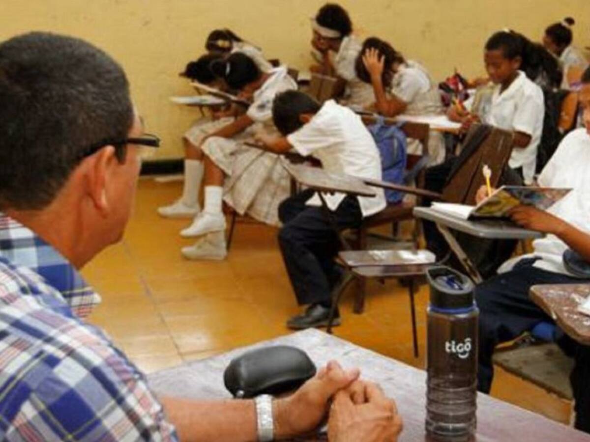 En Santa Marta denuncian que 132 docentes no han sido incorporados