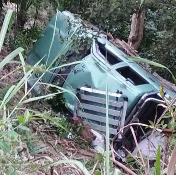 1 muerto y 8 heridos en accidente de tránsito