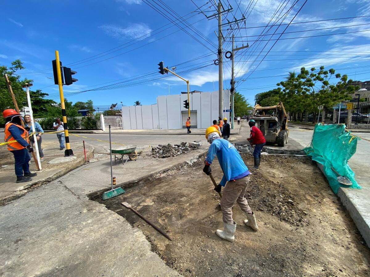Por obras en el puente Las Palmas, restringido acceso a Manga desde la calle 29