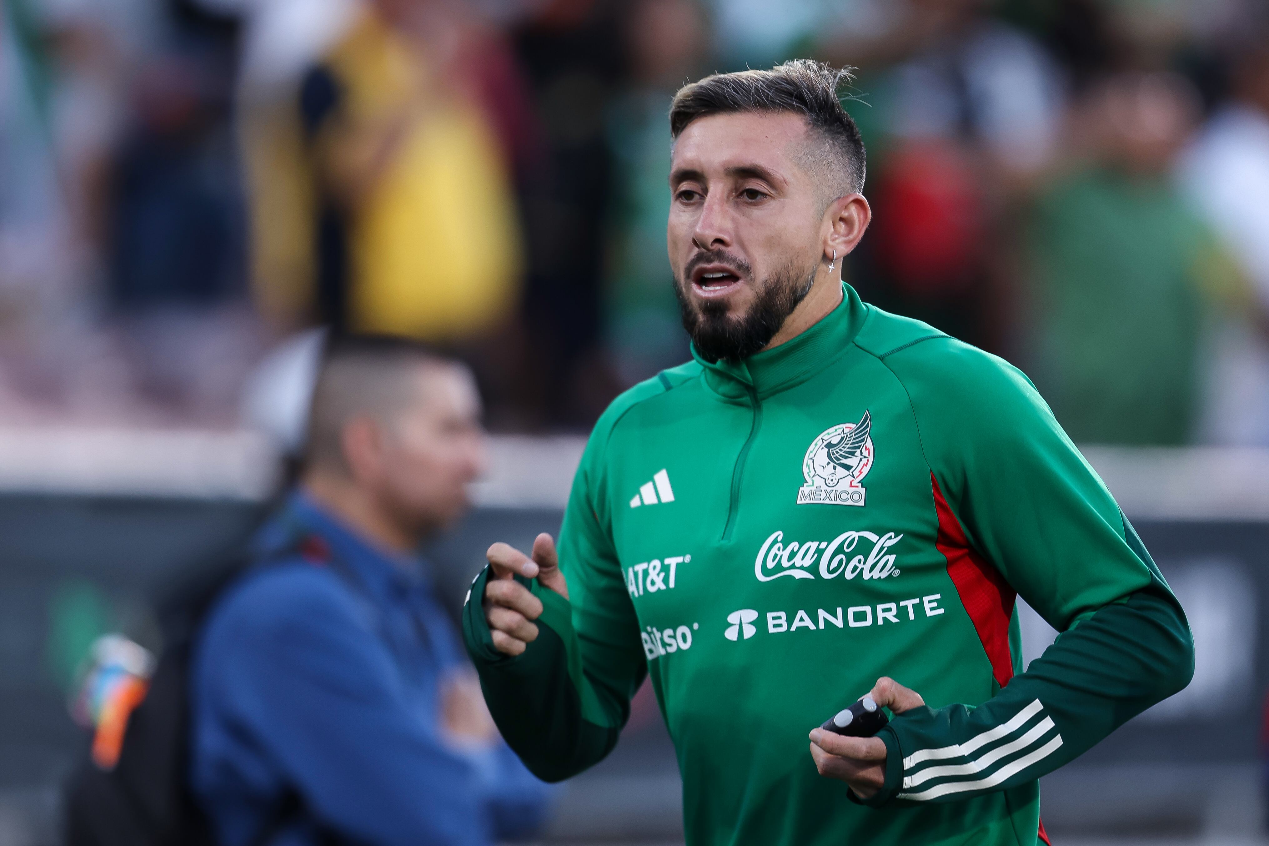 PASADENA, CA - SEPTEMBER 22: Hector Herrera of Mexico warms up during a training session ahead of a match between Mexico and Peru at Rose Bowl Stadium on September 22, 2022 in Pasadena, California. (Photo by Omar Vega/Getty Images)
