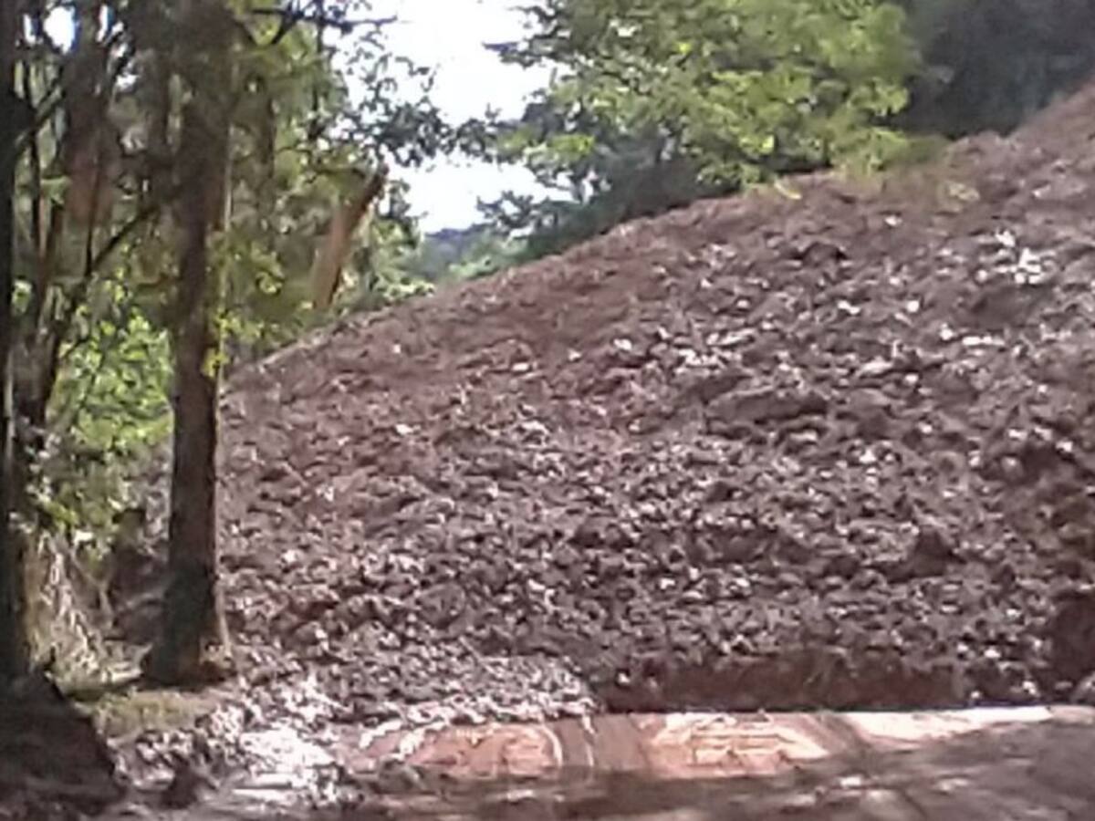 Chocó y Ciudad Bolívar, incomunicados con Medellín por varios derrumbes