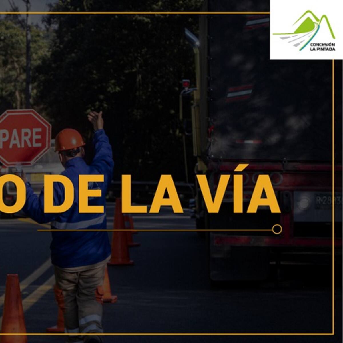 Un grupo de personas bloquen la vía Pintada Eje Cafetero como protesta contra la ANI