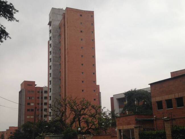 Gobierno de Medellín anticiparía el derribamiento del Bernavento