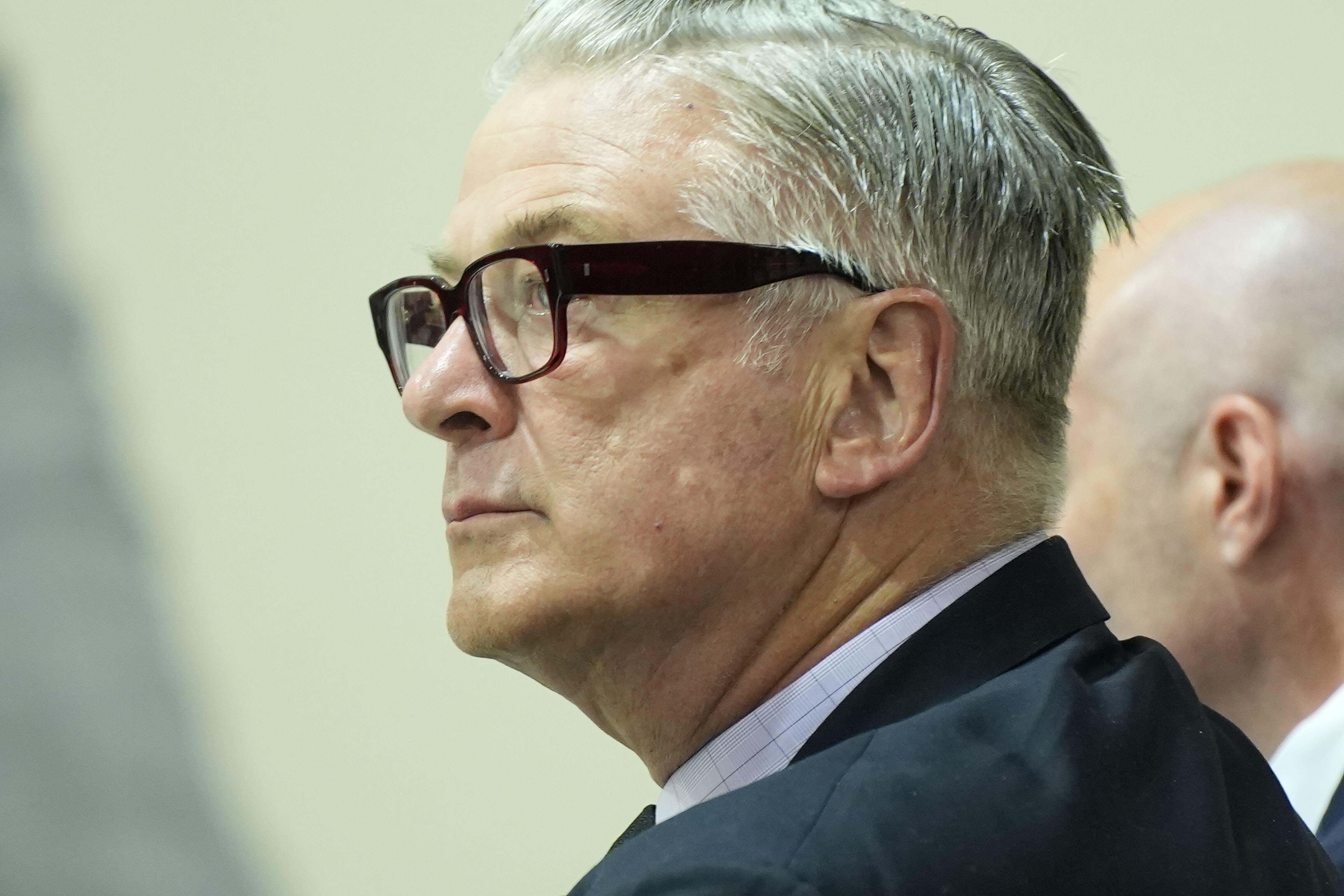 Santa Fe (United States), 12/07/2024.- US actor Alec Baldwin attends his trial for involuntary manslaughter at Santa Fe County District Court in Santa Fe, New Mexico, USA, 12 July 2024. In October 2021, on the New Mexico set of the Western movie 'Rust', a gun pointed by Baldwin discharged a live round, killing the film's cinematographer Halyna Hutchins and wounding its director. (Cine) EFE/EPA/RAMSAY DE GIVE / POOL