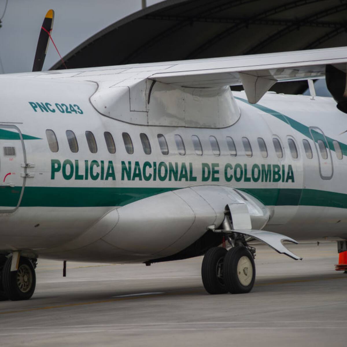 Procuraduría inspecciona base aérea de CATAM tras polémicos viajes de funcionaria, Juliana Guerrero