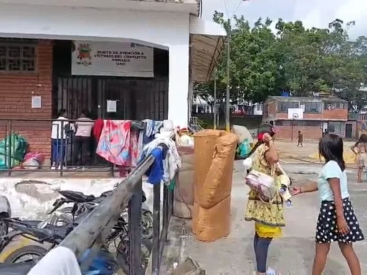 Familias Emberá cumplen tres meses a la intemperie en Ibagué: Defensoría exige su retorno