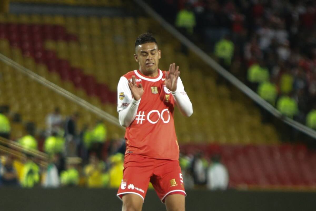 Anchico en acción durante el clásico capitalino