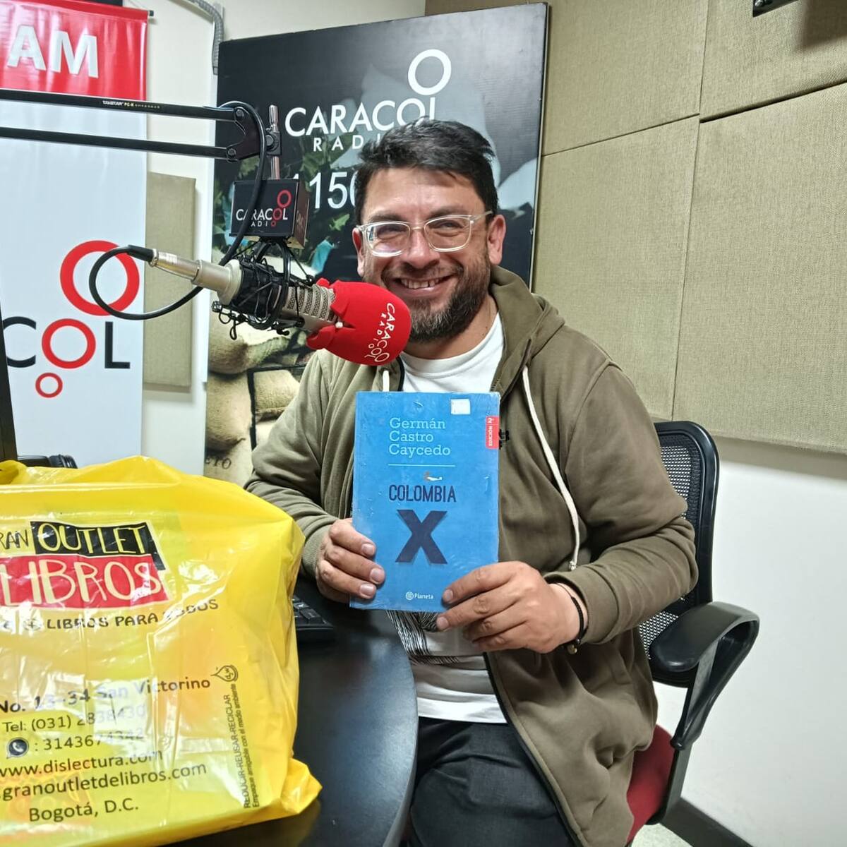 En esta navidad no regale medias, regale libros desde 5000 pesos: Outlet de libros Armenia