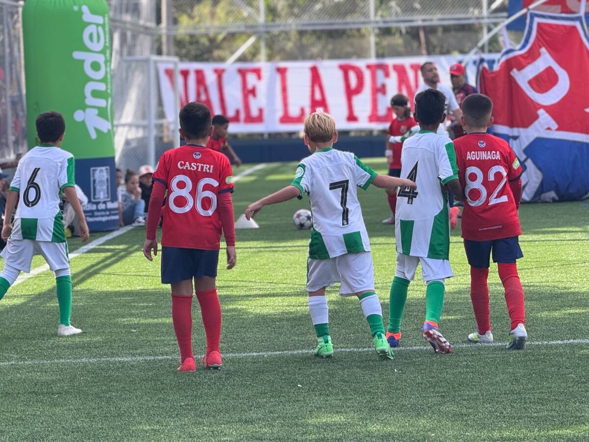 Medellín se prepara para vivir el clásico más largo de la historia: 27 horas de fútbol y convivencia
