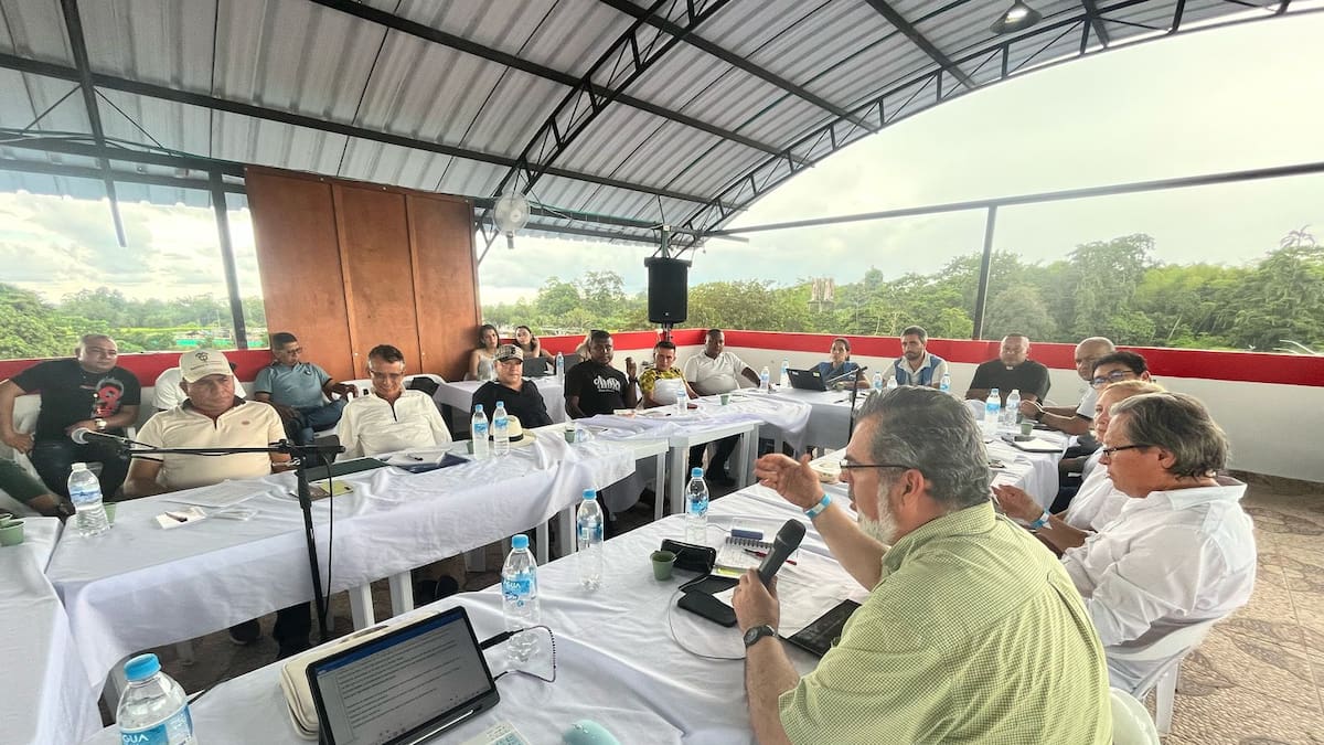 Gobierno y Coordinadora Nacional Ejército Bolivariano retoman proceso de paz