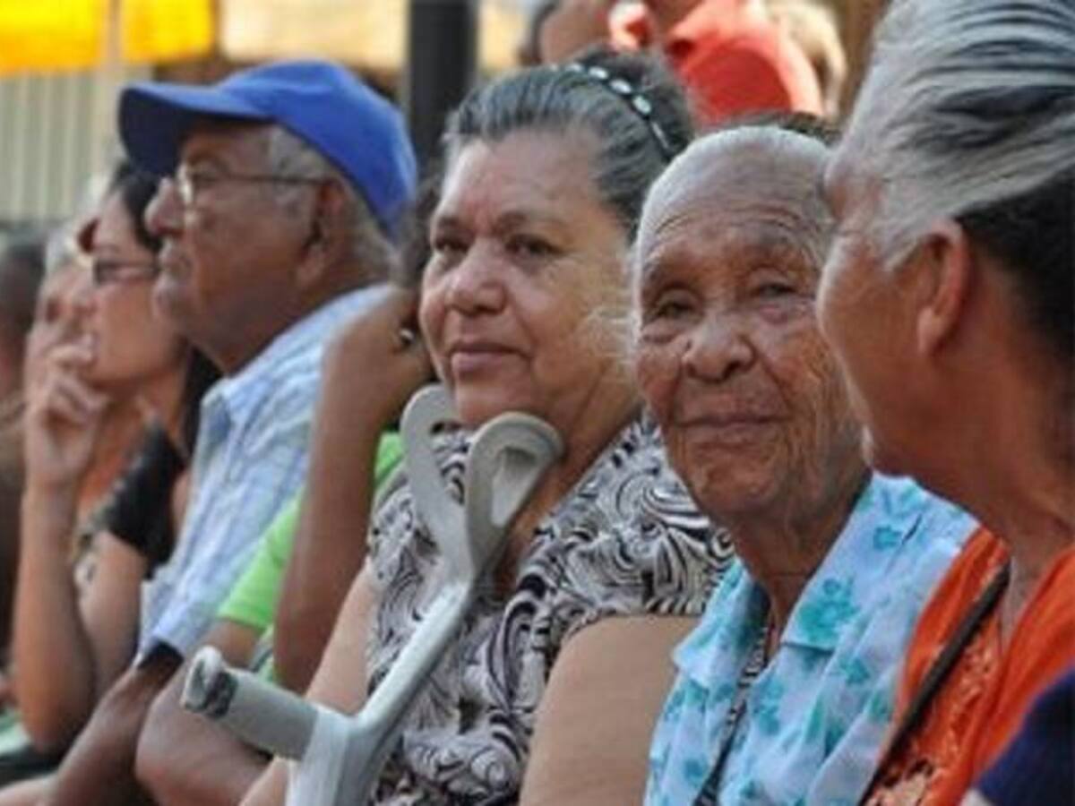 Exministros de Hacienda y de Planeación plantean cambios a la reforma pensional