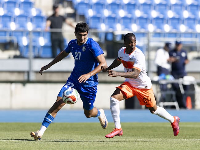Uzbekistán, rival de Colombia en el Mundial 2026, puso en apuros a Países Bajos en duelo amistoso. KOEN VAN WEEL / ANP (Photo by ANP via Getty Images)